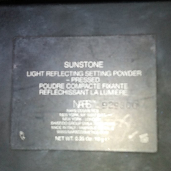 NARS Light Reflecting Setting Powder - Picture 2 of 3